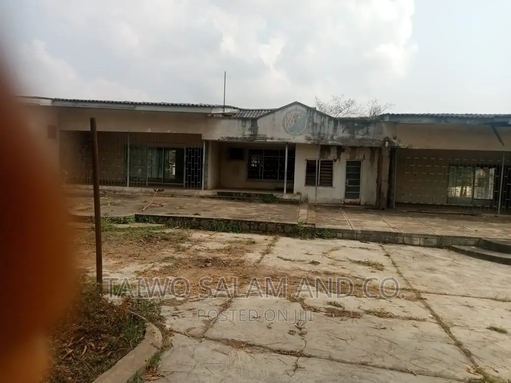 4618sqm of Over 1 Acre of Land at Oladele Ajao Area Jericho Ibadan in Ibadan