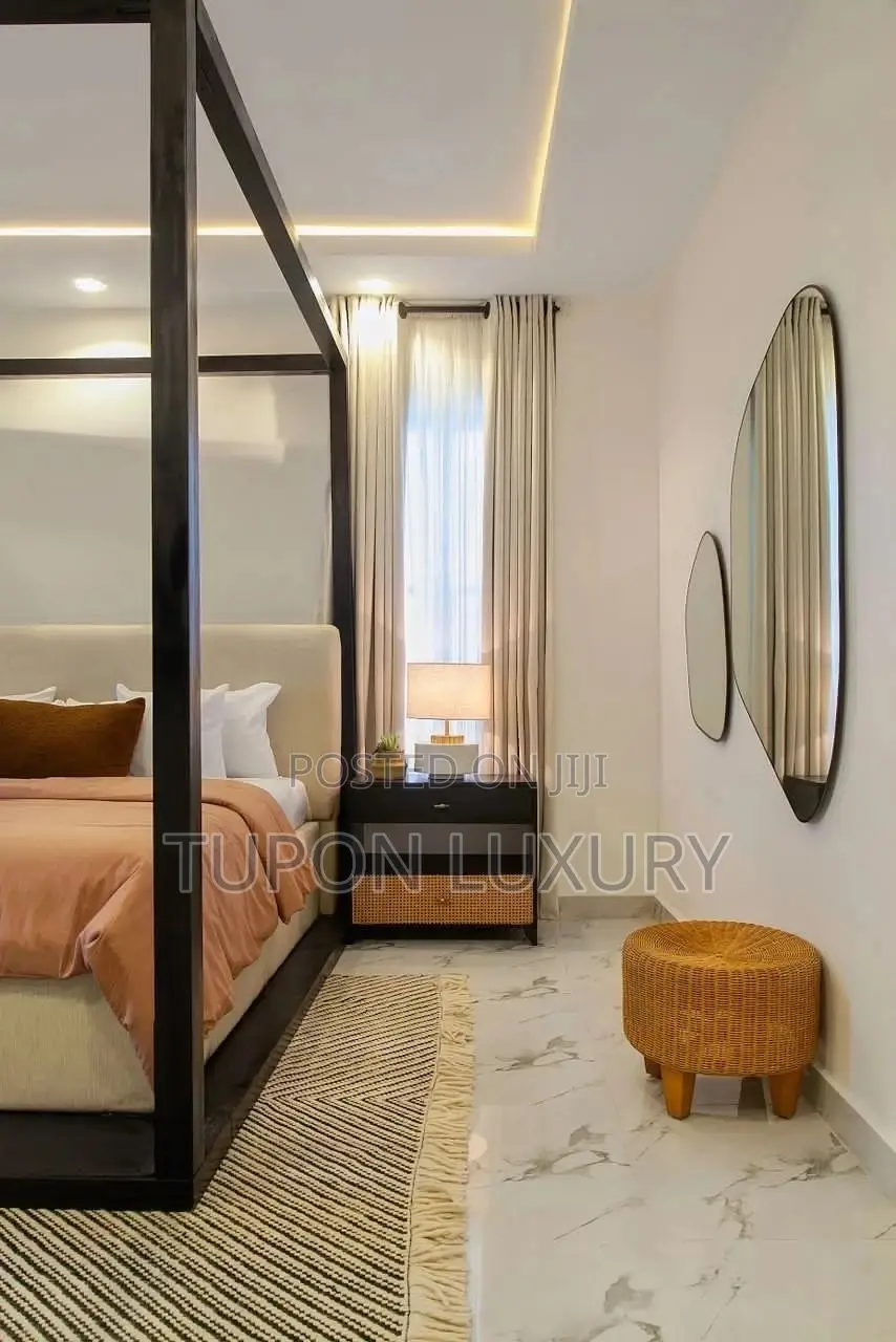 Luxury 3bed Apartment, With Pool, Snooker Gym in Lekki Phase 1
