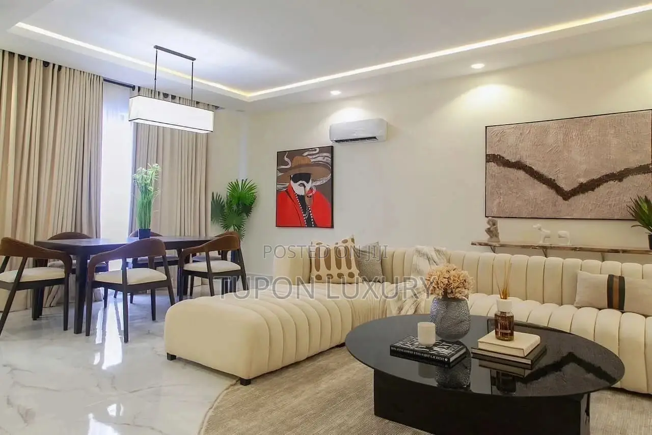 Luxury 3bed Apartment, With Pool, Snooker Gym in Lekki Phase 1