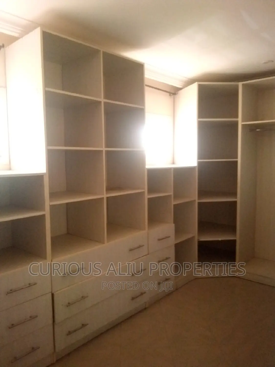 5bdrm Duplex in Brain And Herman, Life Camp for rent in Life Camp