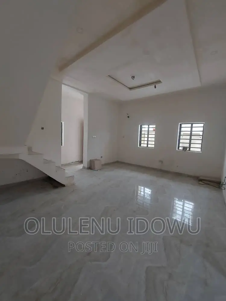 Furnished 4bdrm Duplex in Alimosho for sale in Alimosho