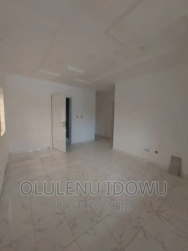 Furnished 4bdrm Duplex in Alimosho for sale in Alimosho
