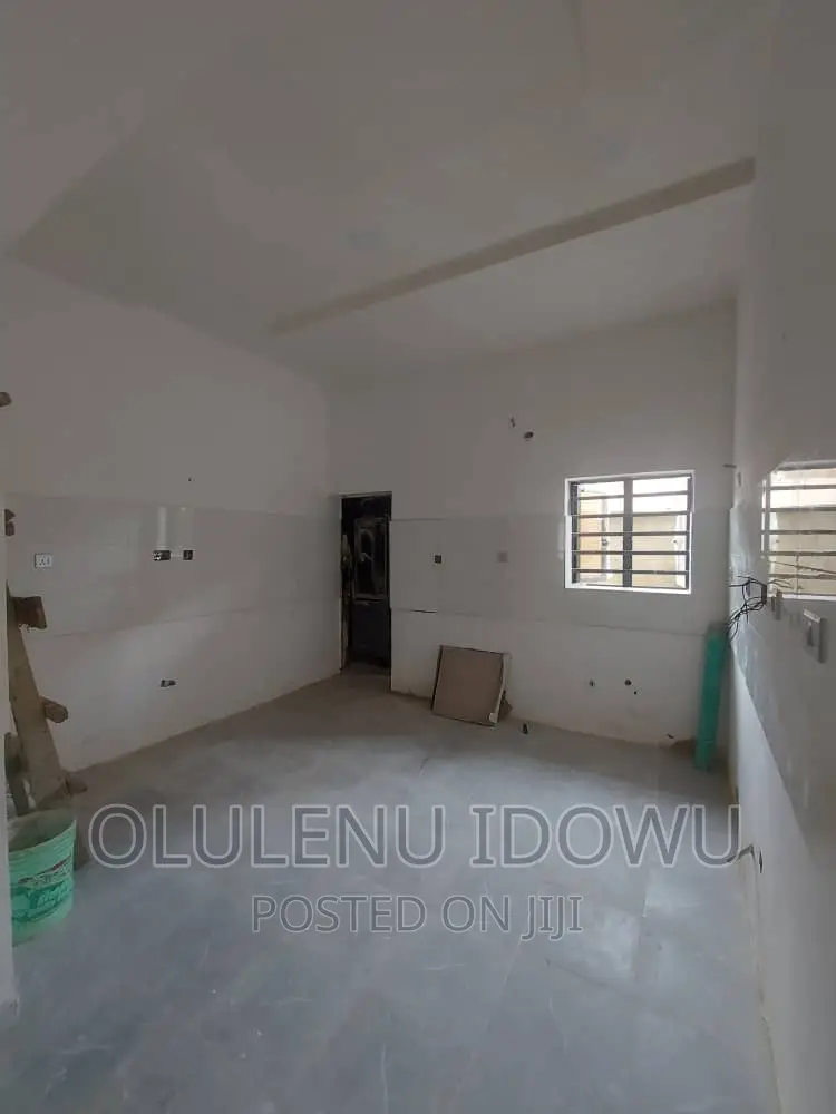 Furnished 4bdrm Duplex in Alimosho for sale in Alimosho