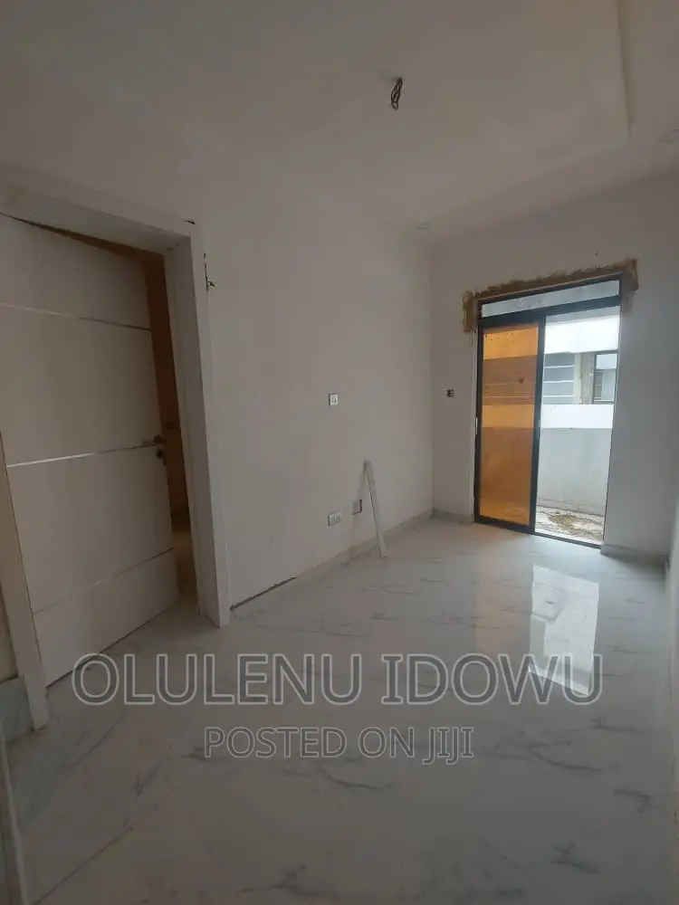Furnished 4bdrm Duplex in Alimosho for sale in Alimosho