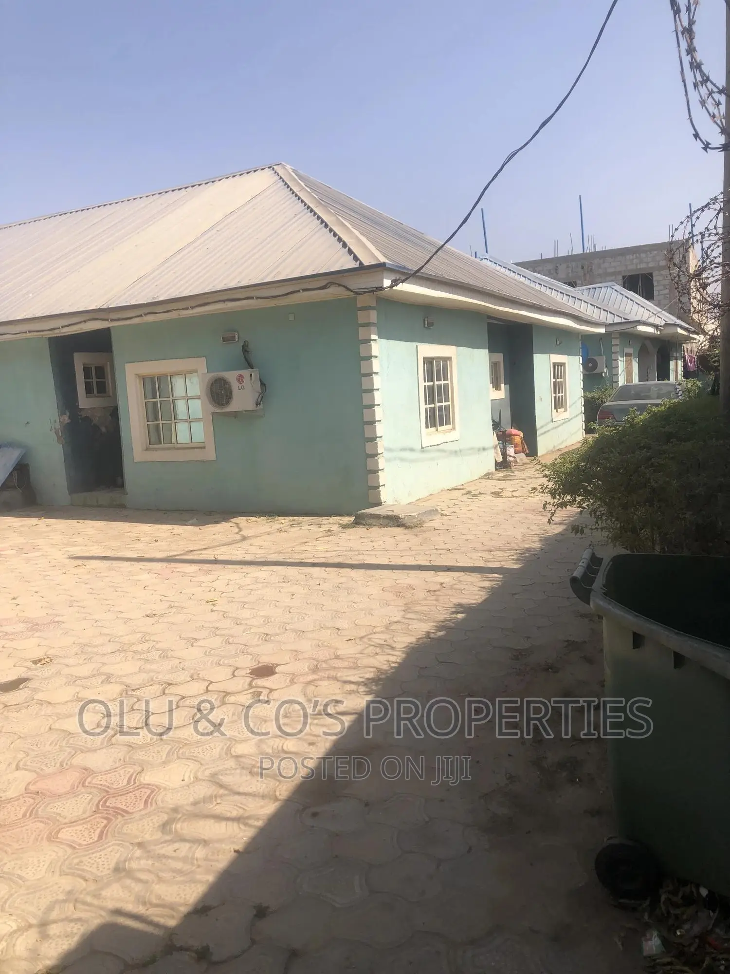 6bdrm Bungalow in Aco Amac Estate, Lugbe District for sale in Lugbe District