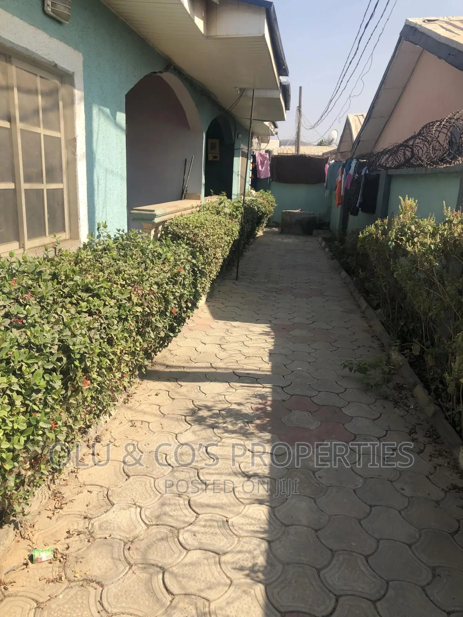 6bdrm Bungalow in Aco Amac Estate, Lugbe District for sale in Lugbe District