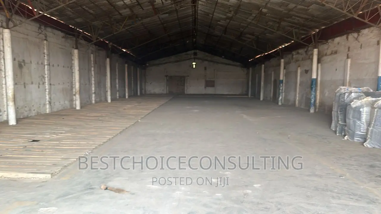 Warehouse for Lease in Ibadan in Akala Express