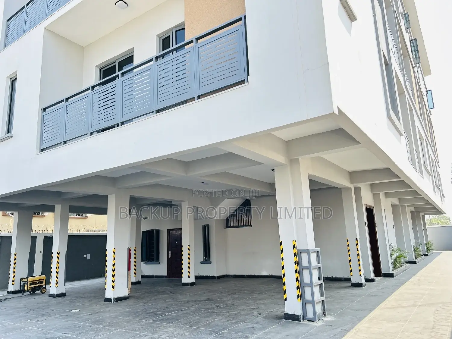 4bdrm Townhouse/Terrace in Obanikoro for sale in Obanikoro