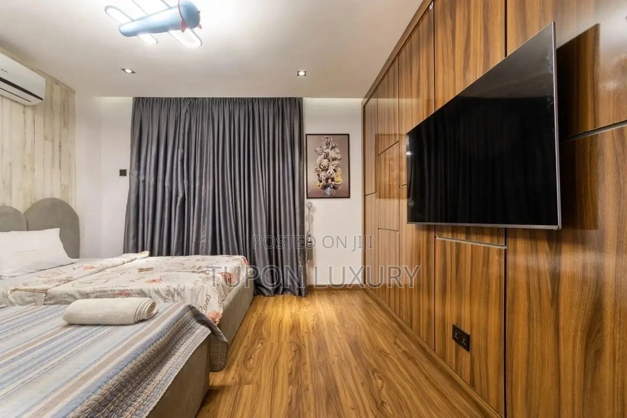 Luxury Three Bedroom Waterfront Apartment. in Lekki Phase 1