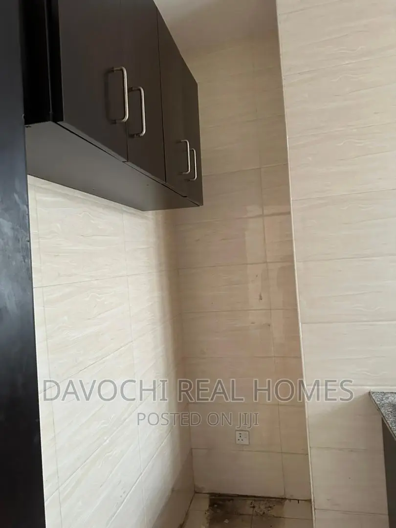 2bdrm Apartment in Orchid Road, Lekki for rent in Lekki