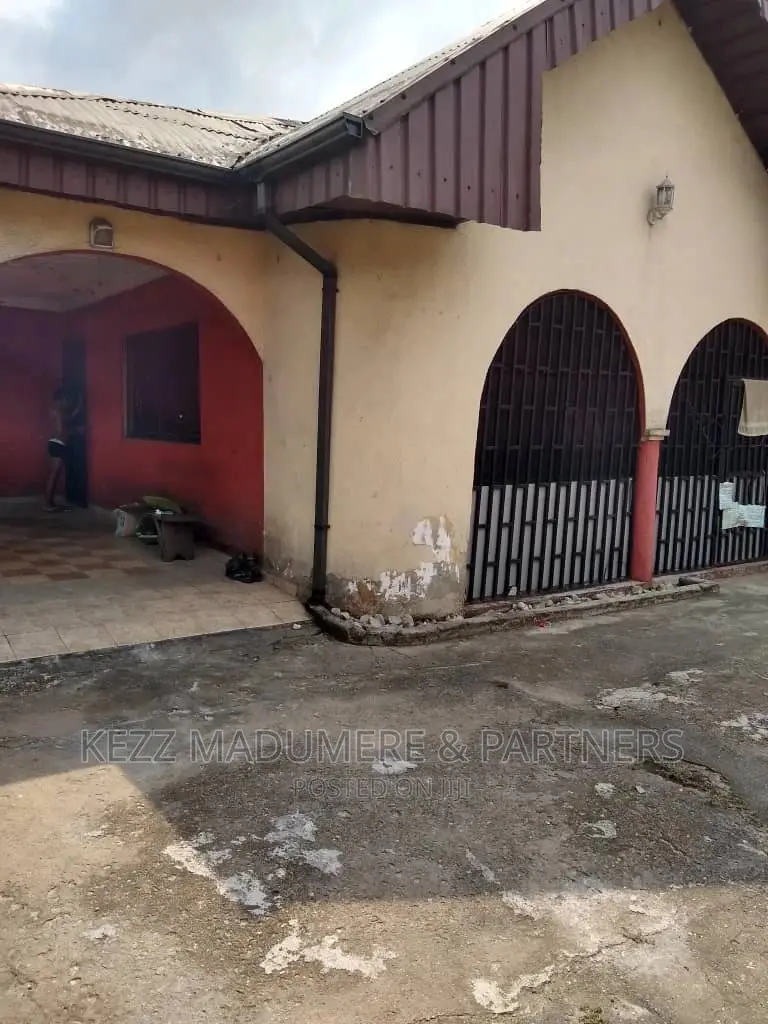 4bdrm Bungalow in Eligbolo, Near, Port-Harcourt for sale in Port-Harcourt
