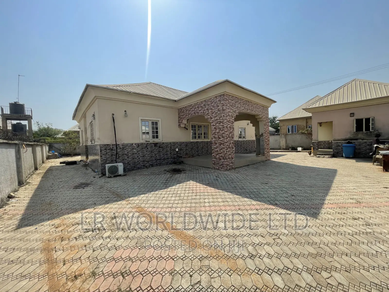 3bdrm Bungalow in Penthouse Estate, Lugbe District for sale in Lugbe District