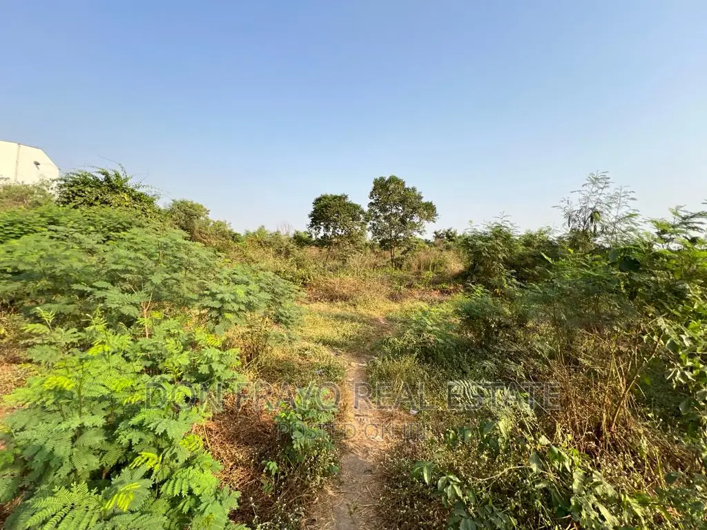 2 Acres Industrial Land Facing Expressway Tollgate Ibadan in Ibadan