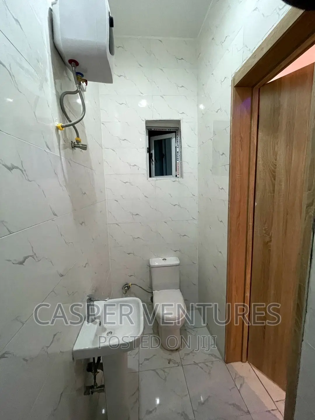 Mini Flat in Sage., Chevron for rent in Chevron