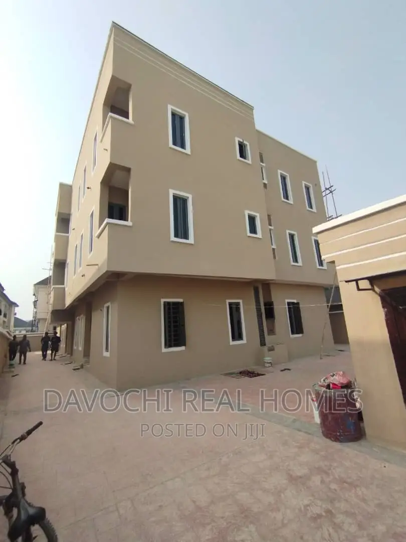 3bdrm Apartment in Ikota Villa Estate, Lekki for rent in Lekki
