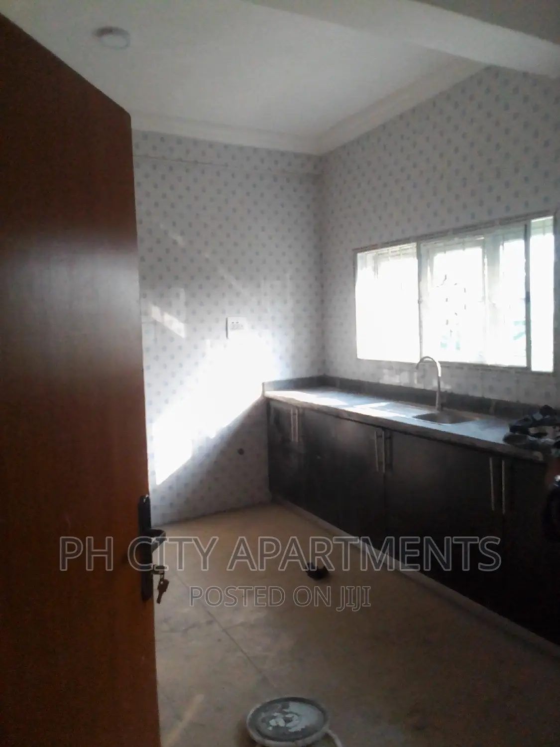 3bdrm Block of Flats in Paradise Estate, Port-Harcourt for rent in Port-Harcourt
