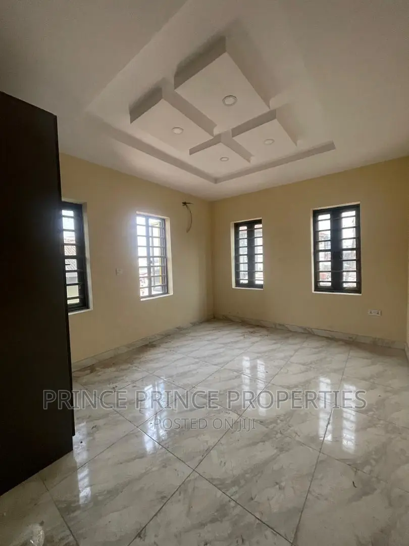 Furnished 2bdrm Block of Flats in Surulere for rent in Surulere