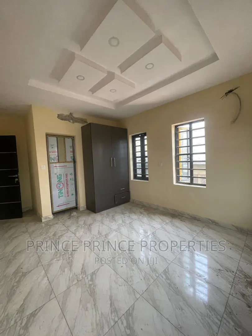 Furnished 2bdrm Block of Flats in Surulere for rent in Surulere
