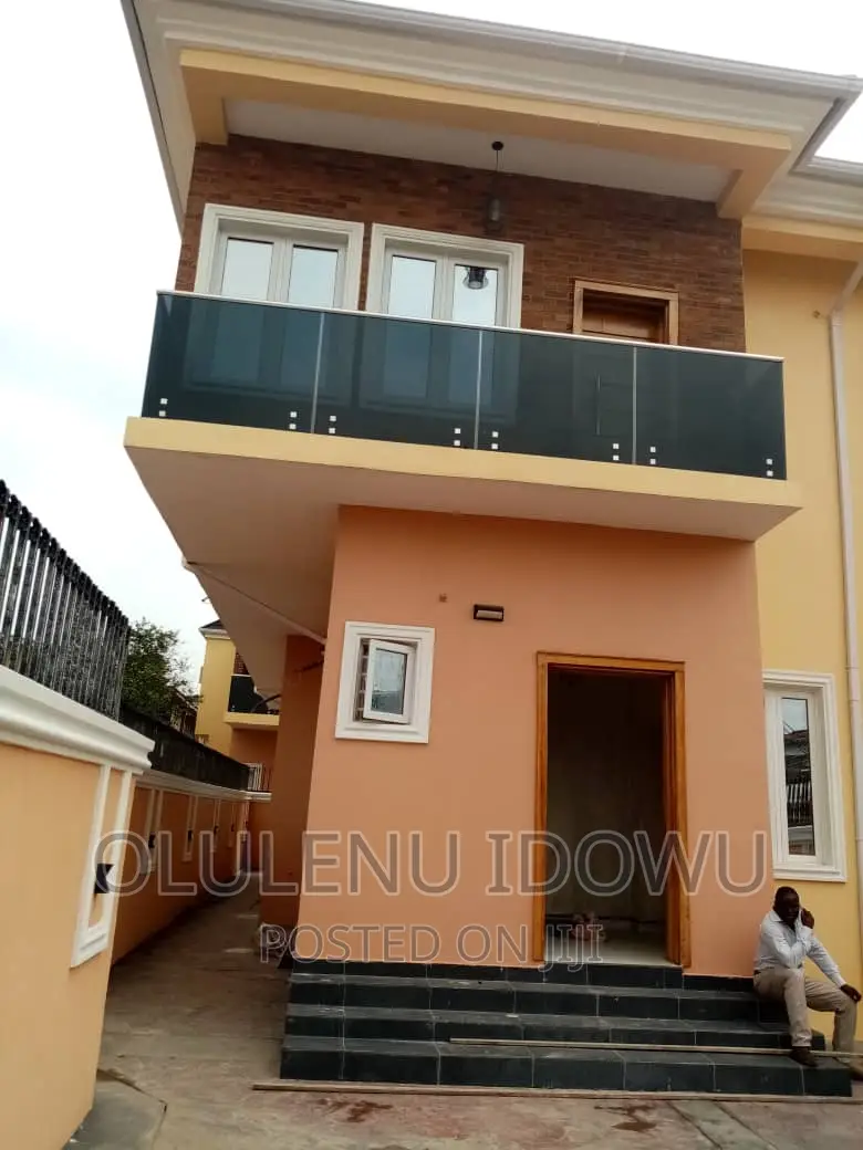 Furnished 5bdrm Duplex in Ajao Eatate, Alimosho for sale in Alimosho