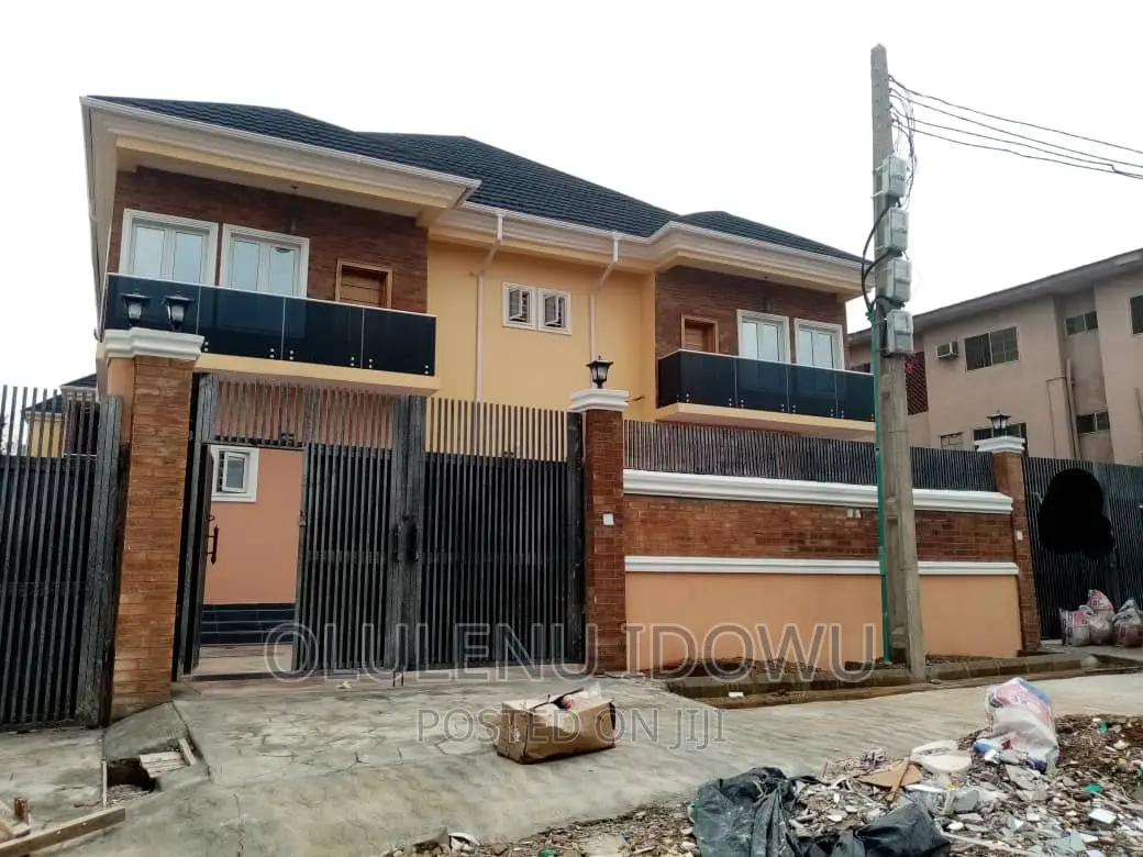 Furnished 5bdrm Duplex in Ajao Eatate, Alimosho for sale in Alimosho