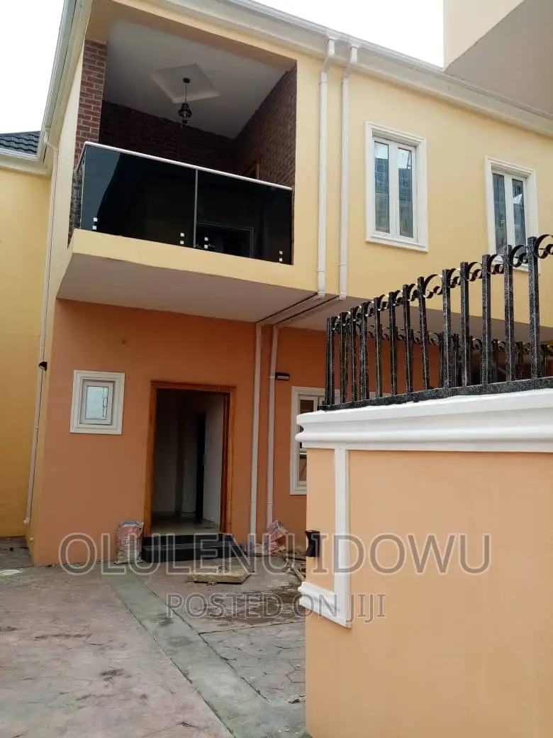 Furnished 5bdrm Duplex in Ajao Eatate, Alimosho for sale in Alimosho