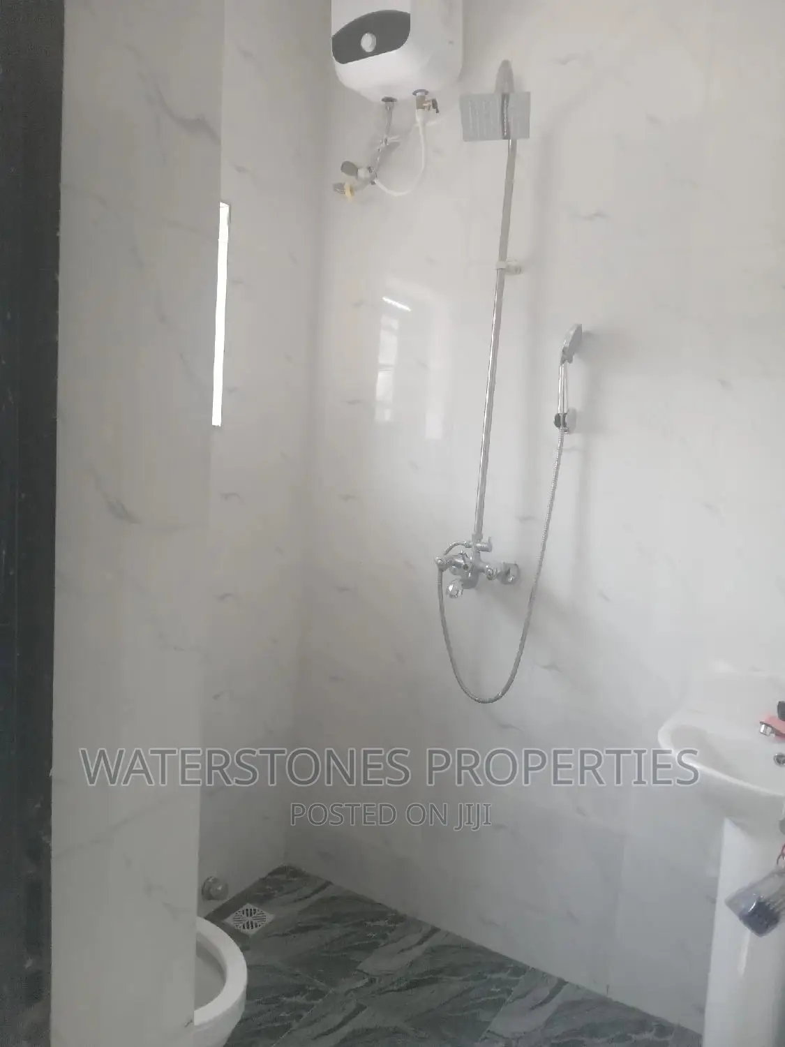 Furnished 3bdrm Block of Flats in Marble, Asaba, Oshimili South in Oshimili South