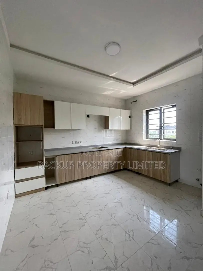 2bdrm Apartment in Lekki Phase 2 for sale in Lekki Phase 2