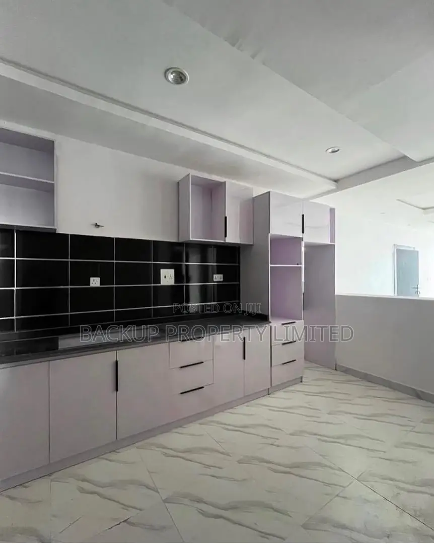 2bdrm Apartment in Osapa london for sale in Osapa london
