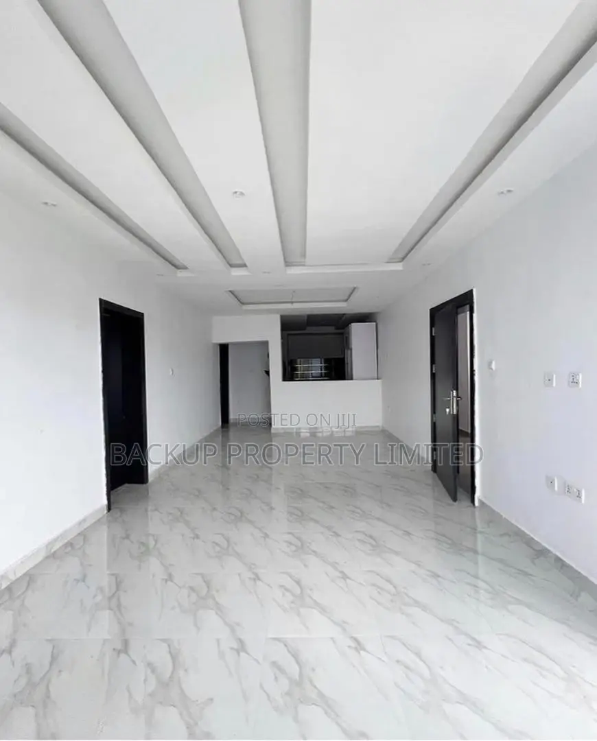 2bdrm Apartment in Osapa london for sale in Osapa london