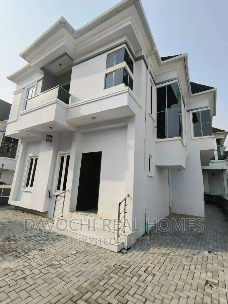 4bdrm Duplex in Orchid Road, Lekki for sale in Lekki