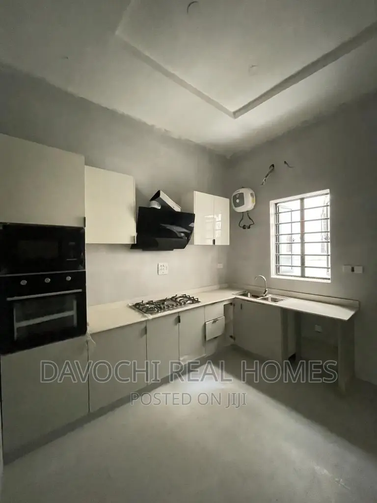 4bdrm Duplex in Chevron Drive, Lekki for rent in Lekki