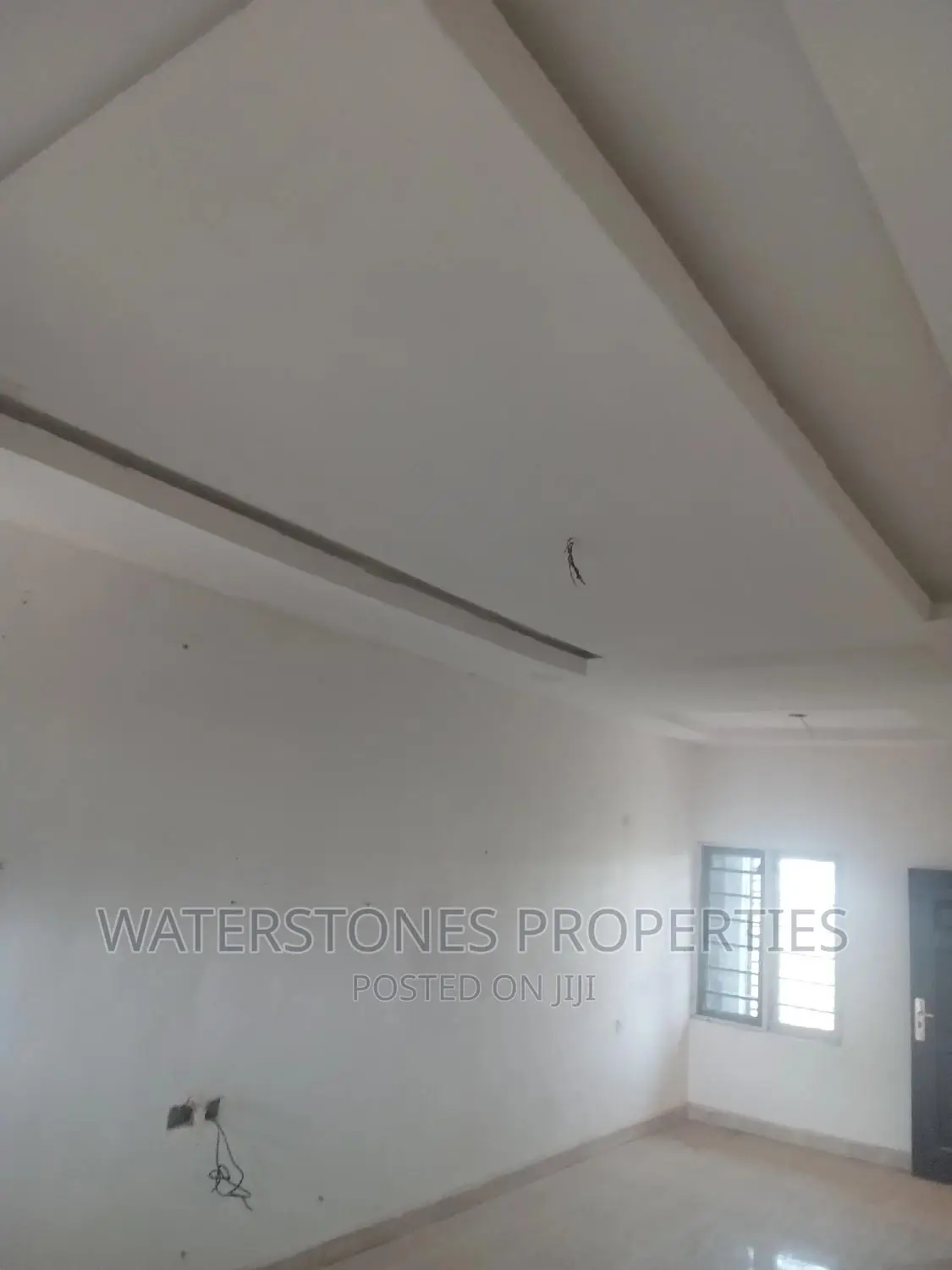 2bdrm Block of Flats in Vanguard, Oshimili South for rent in Oshimili South