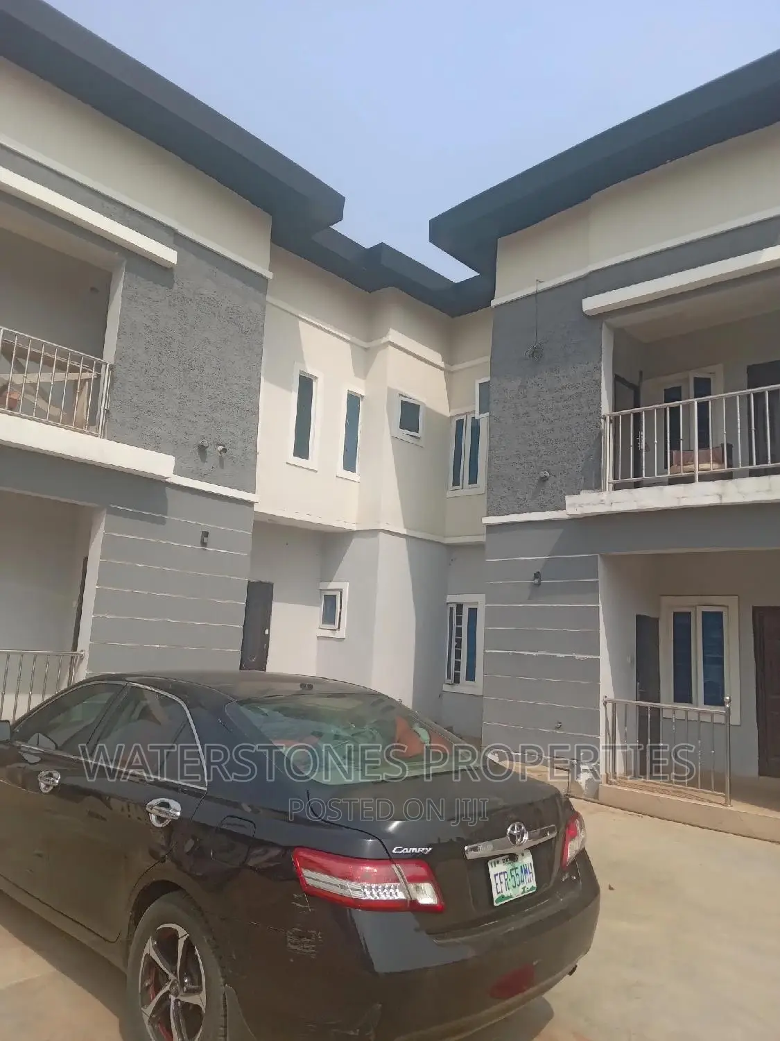 2bdrm Block of Flats in Vanguard, Oshimili South for rent in Oshimili South