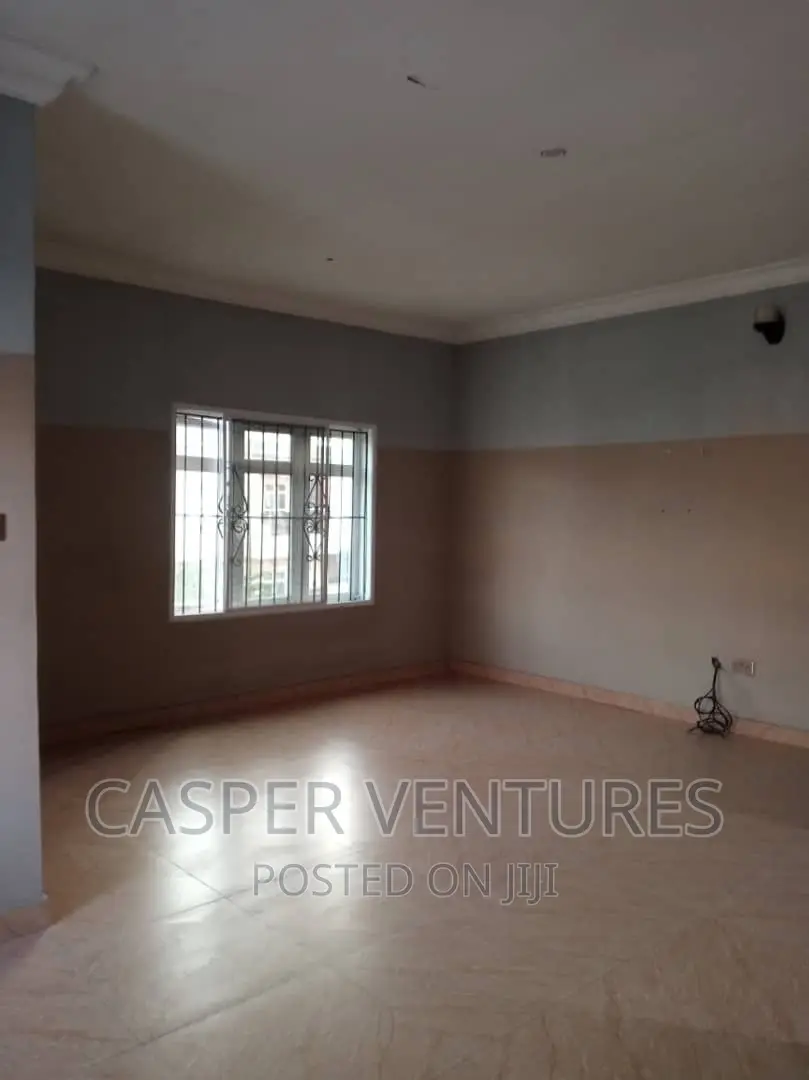 3bdrm Duplex in Lekki Paradise, Chevron for rent in Chevron