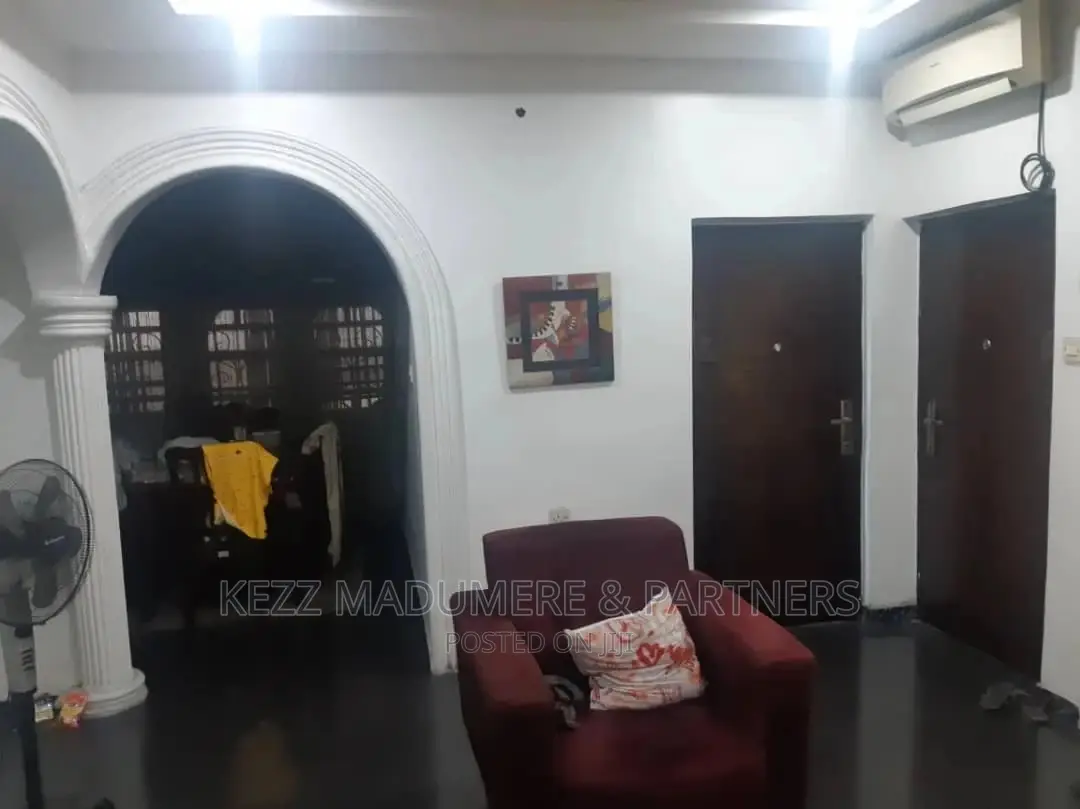 4bdrm Bungalow in Opposite Farm Road, for sale in Port-Harcourt