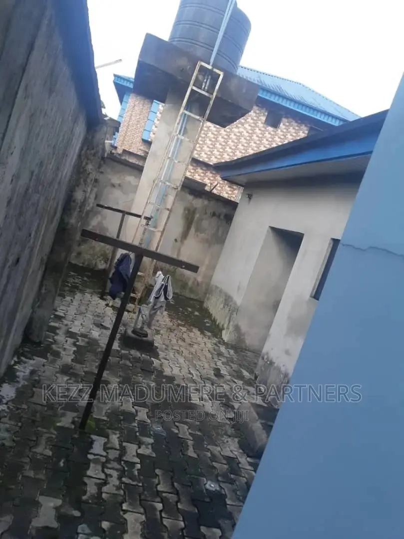 4bdrm Bungalow in Opposite Farm Road, for sale in Port-Harcourt