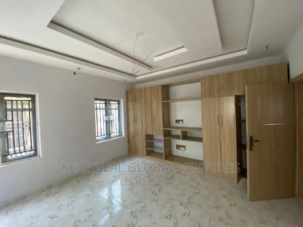 2bdrm Apartment in Gloryland Estate, Ago Palace for rent in Ago Palace