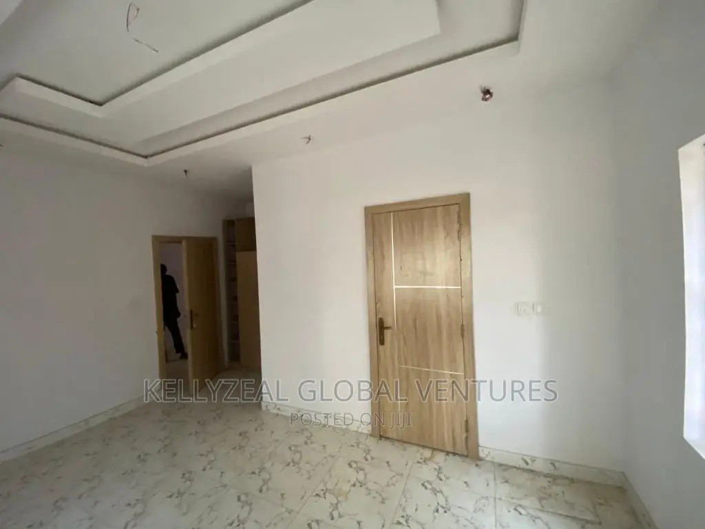 2bdrm Apartment in Gloryland Estate, Ago Palace for rent in Ago Palace