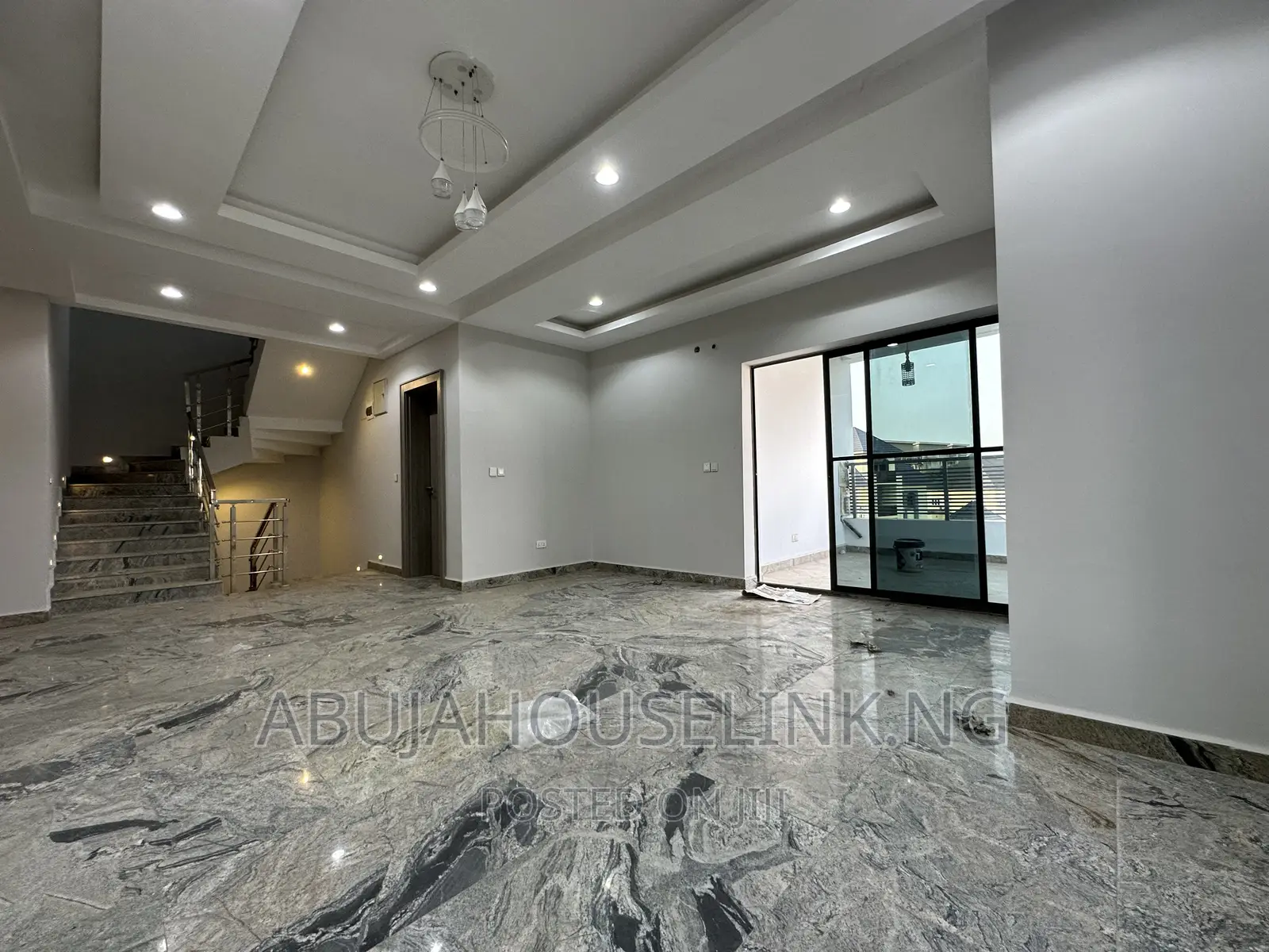 5bdrm Duplex in Guzape Abuja for sale in Guzape District