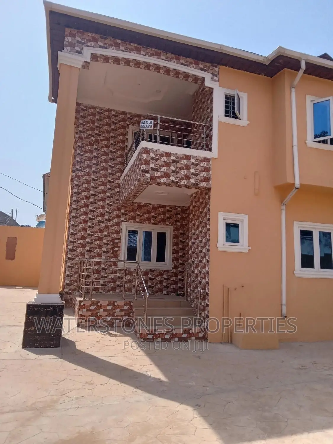 3bdrm Block of Flats in Midwifery, Oshimili South for rent in Oshimili South