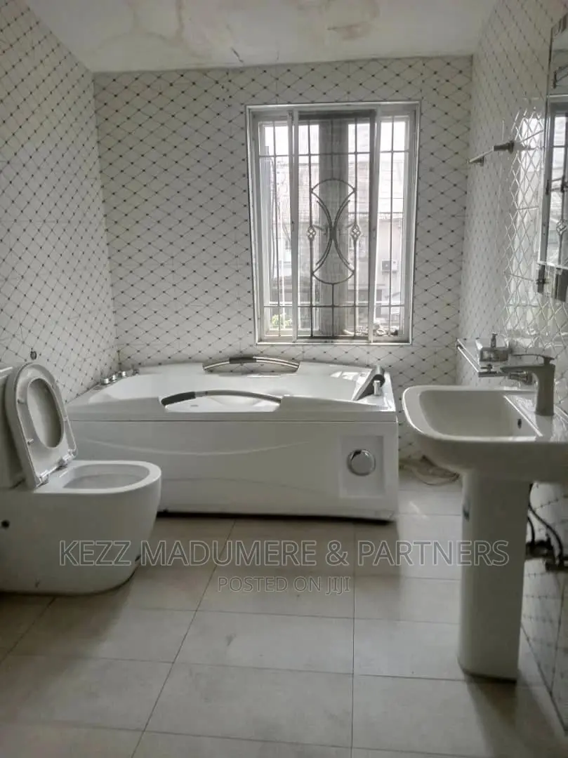 5bdrm Duplex in Nafbase Harmony for sale in Port-Harcourt