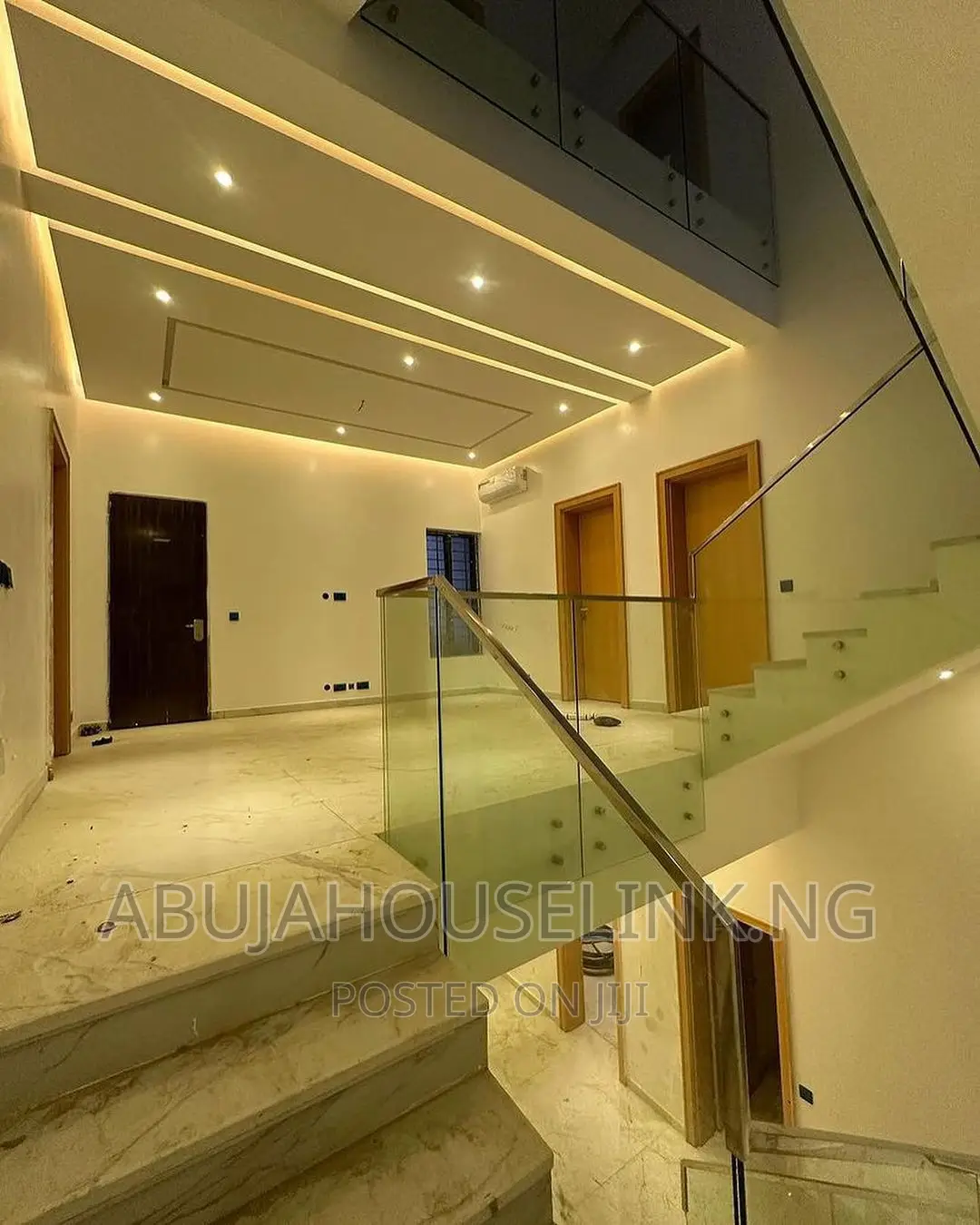 5bdrm Duplex in Gwarinpa Main Abuja for sale in Gwarinpa
