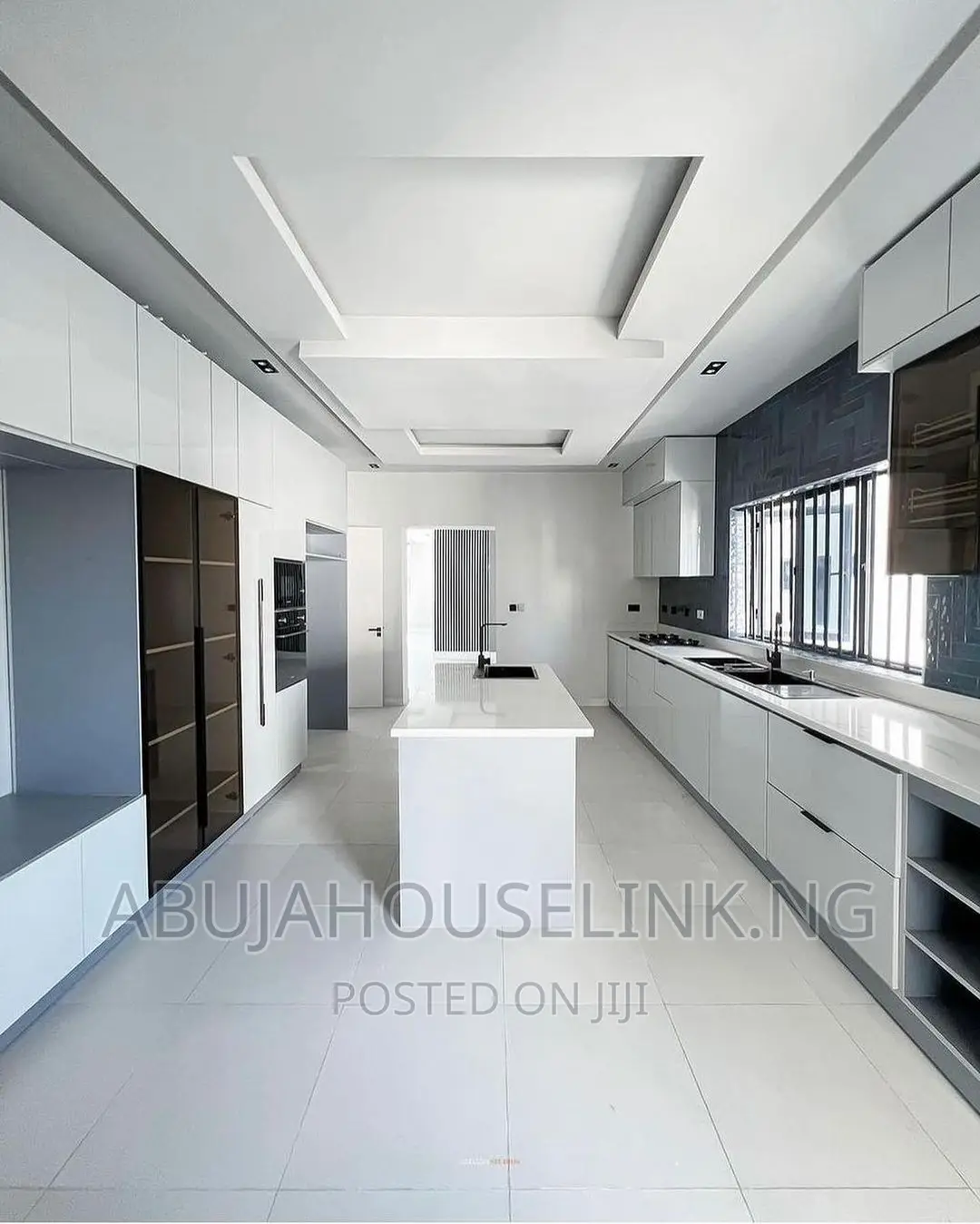 5bdrm Duplex in Asokoro Main Abuja for sale in Asokoro