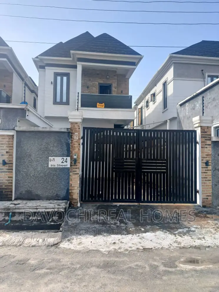 4bdrm Duplex in Ikota Villa, Lekki for rent in Lekki