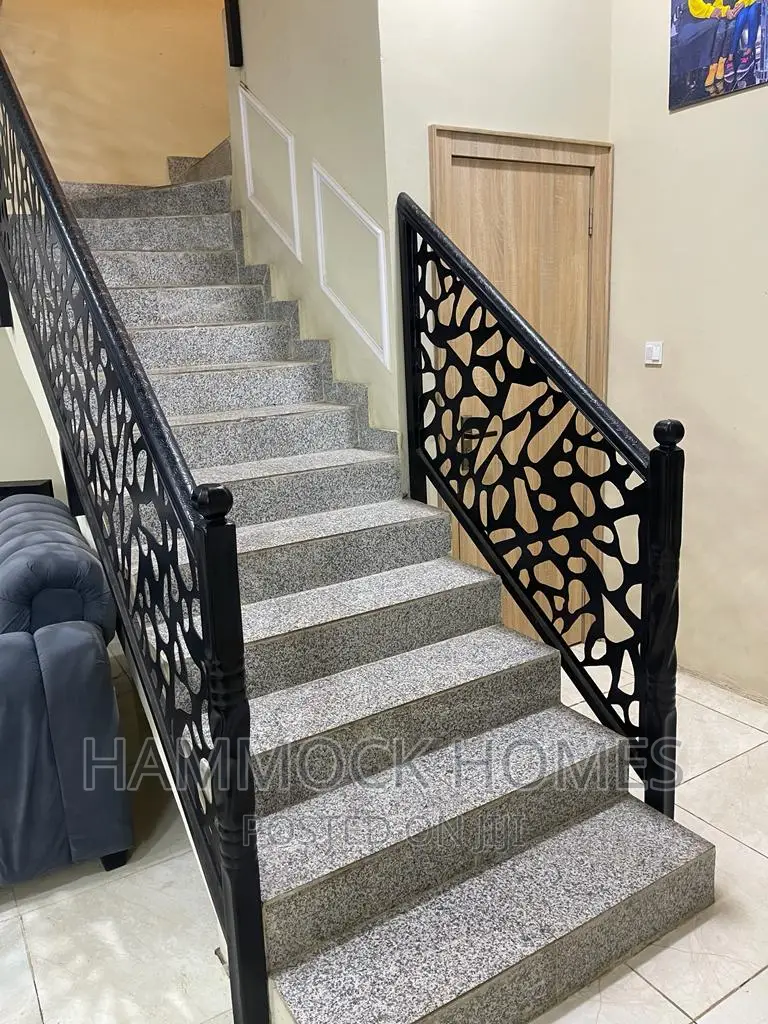 5bdrm Duplex in Agodi Gra for sale in Agodi