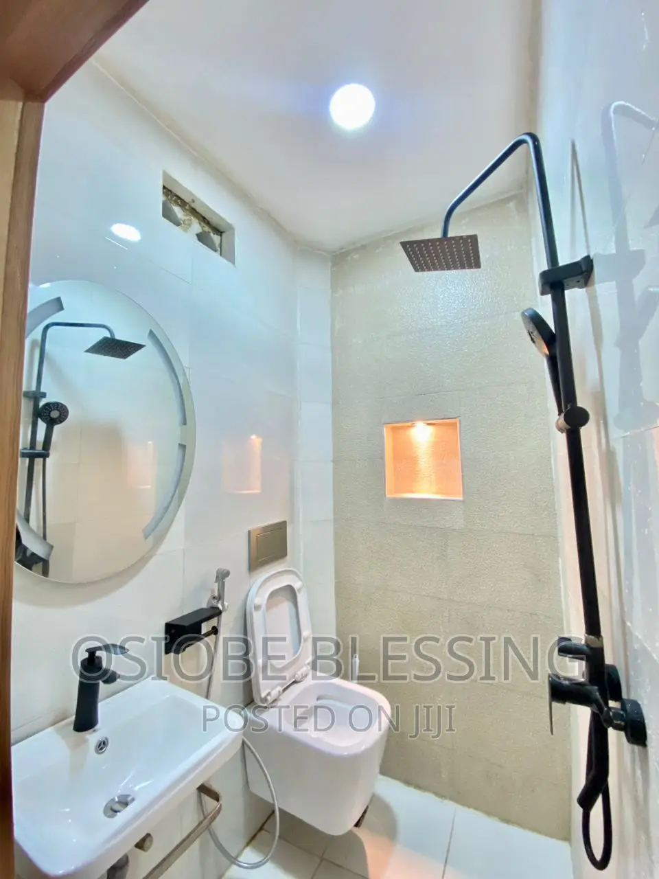 Luxury 2bedrooms Shortlet Apartment With Pool in Abuja in Wuye