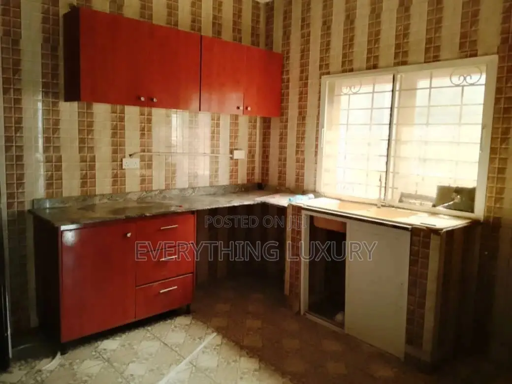 Furnished 4bdrm Bungalow in Scc Ushafa for rent in Ushafa