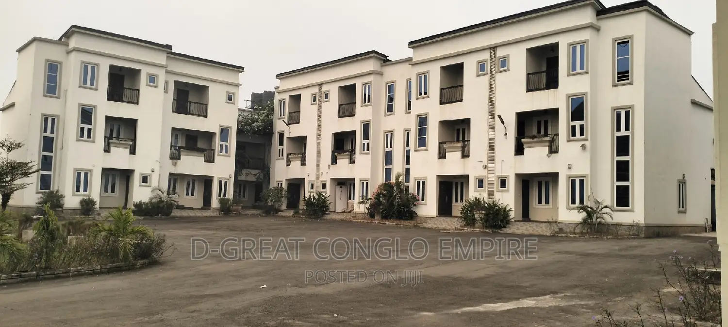 Mini Estate for Sale in Oshimili South