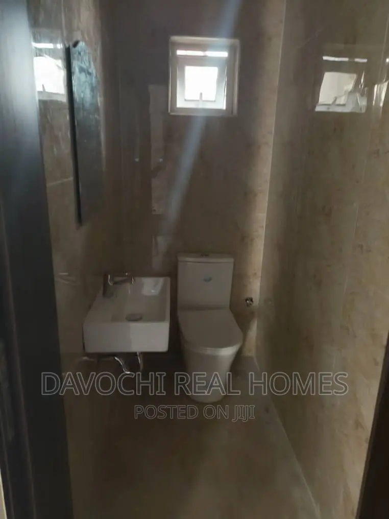 2bdrm Apartment in Jakande Osapa London, Lekki for rent in Lekki