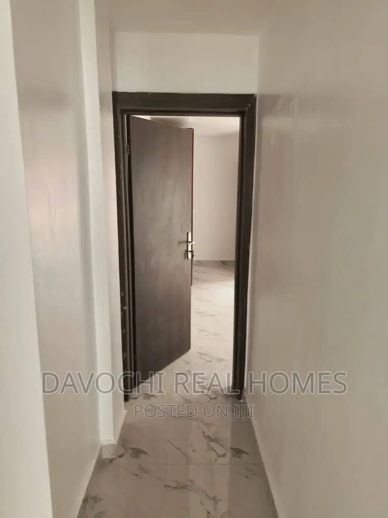 2bdrm Apartment in Jakande Osapa London, Lekki for rent in Lekki